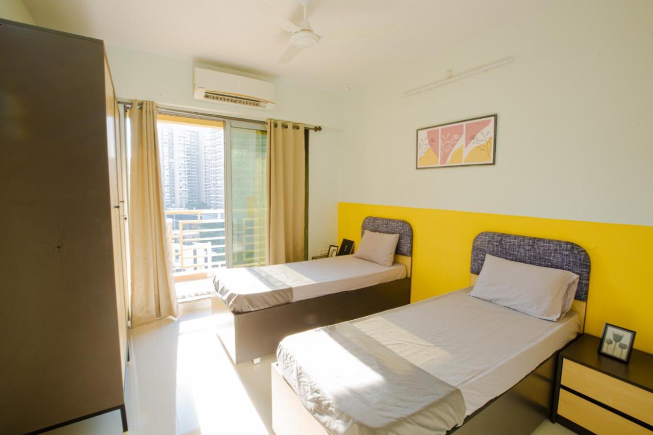 Covie Kharghar 200 Hostel Navi Mumbai Exterior photo